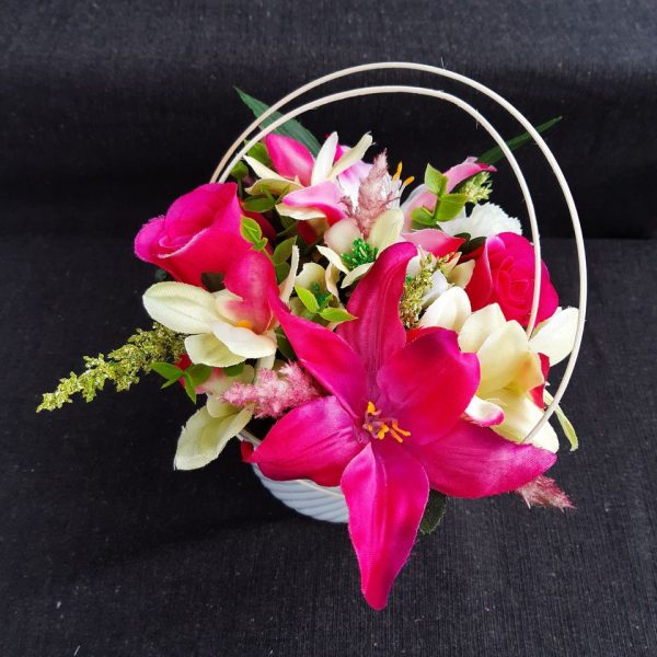 Bloemstukje met zijdebloemen - Afbeelding 3
