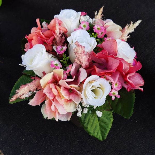 bloemstukje met zijdebloemen - Afbeelding 2