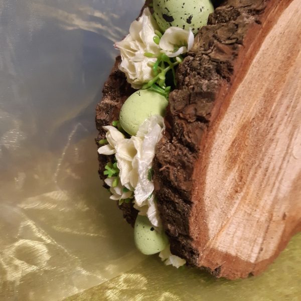 Paasstukje tussen hout - Afbeelding 2