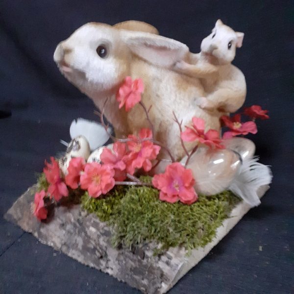 Spelend in paaslandschap